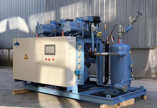 華香面粥施工現(xiàn)場制冷機組