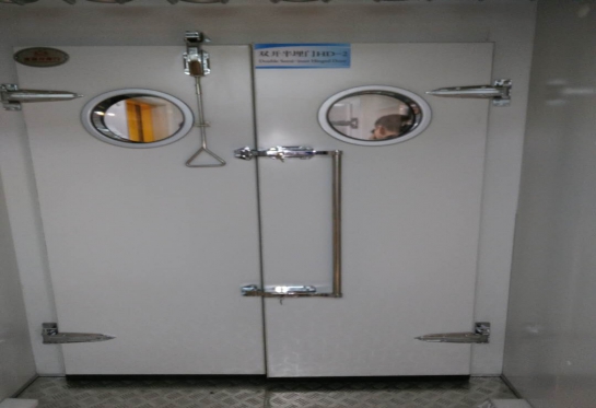 雙扇冷庫(kù)門(mén)